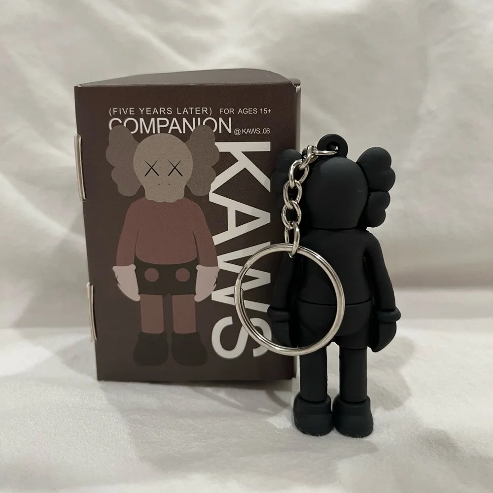 KAWS Collectors Keychain - Picture 2 of 3